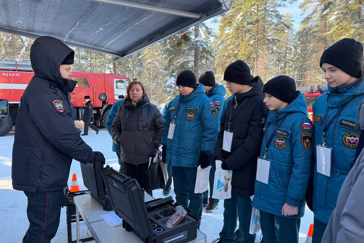 🎓Более 250 школьников Ленинградской области прикоснулись к профессии защитника Родины
