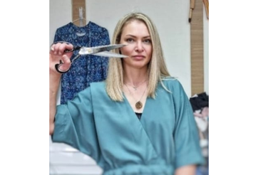 Живые истории: Жительница Кингисеппа открыла швейную мастерскую благодаря проекту «Содействие занятости»